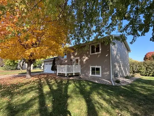 1930 Haughton Avenue, North Mankato, MN 56003