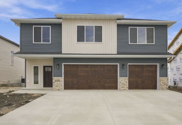 8479 61st Street S, Horace, ND 58047