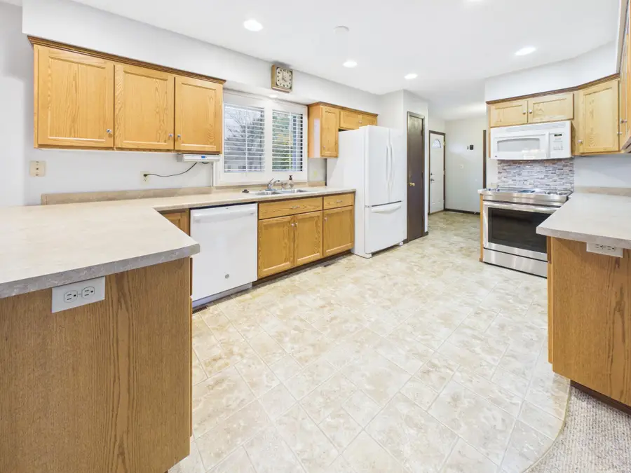 128 E 5th Street N, Melrose, MN 56352 - #2