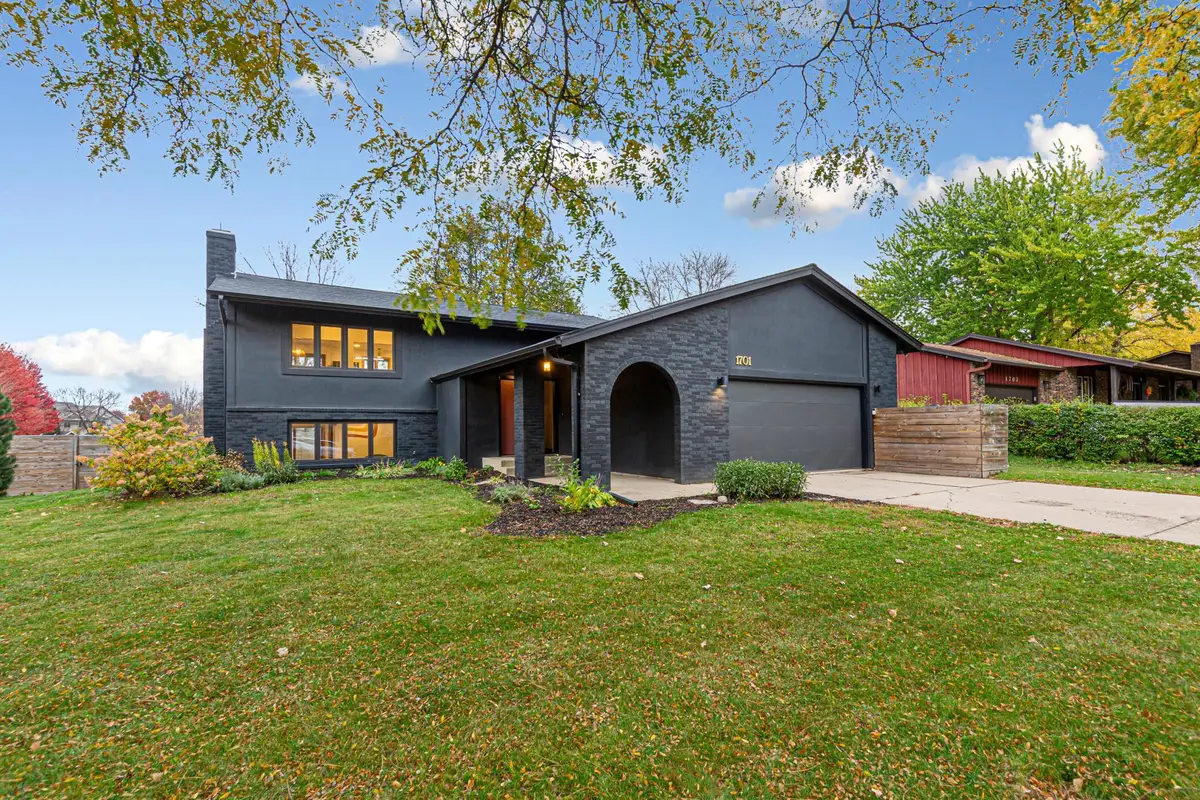 1701 Mckinley Drive, Northfield, MN 55057 - #1