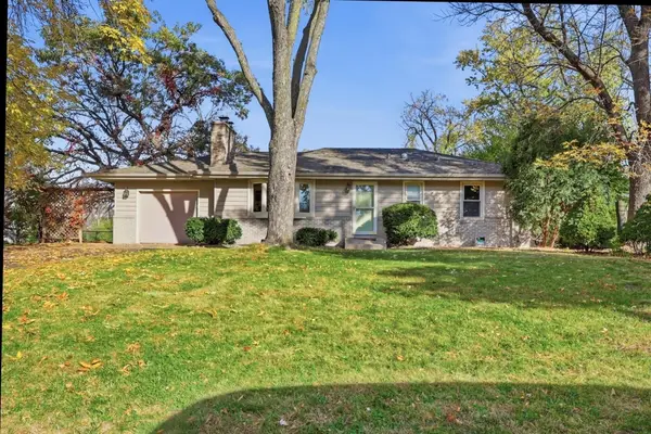 4816 W 82nd Street, Bloomington, MN 55437