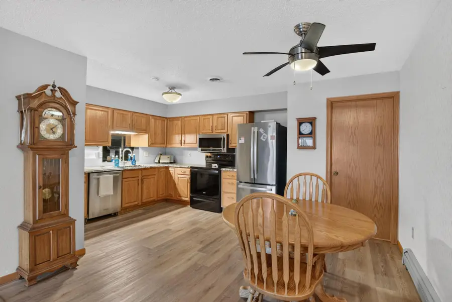215 3rd Avenue Ne #10, Valley City, ND 58072 - #3