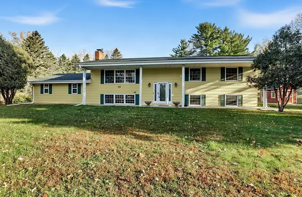 12650 Roberts Drive, Eden Prairie, MN 55346