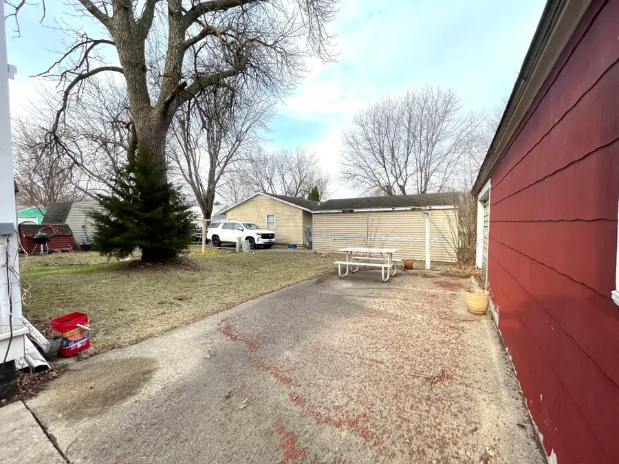 839 Clement Street, Worthington, MN 56187 - #3