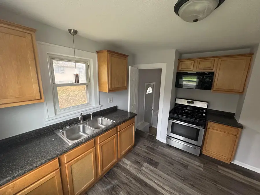 851 8th Avenue S, South Saint Paul, MN 55075 - #3