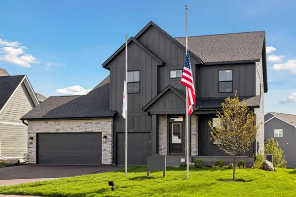 5051 Airlake Drive, Woodbury, MN 55129