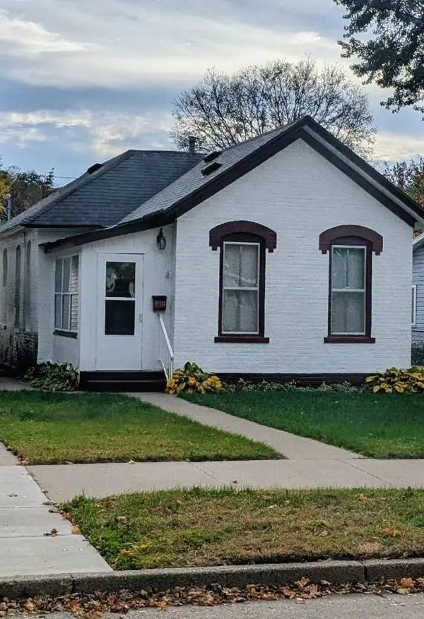 619 E King Street, Winona, MN 55987