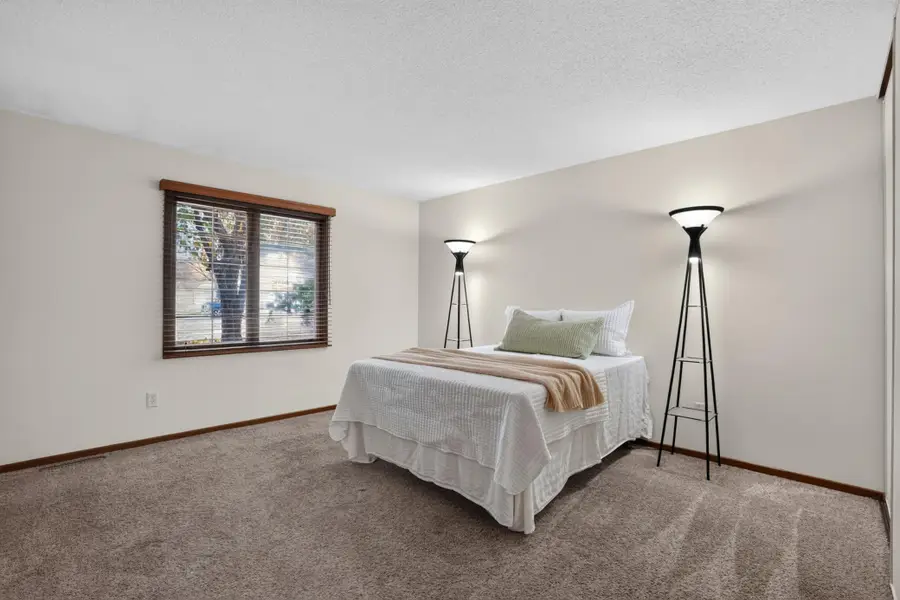 3545 Blue Jay Way #102, Eagan, MN 55123 - #3