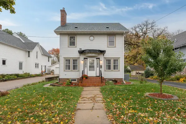 805 Baker Avenue, Mankato, MN 56001