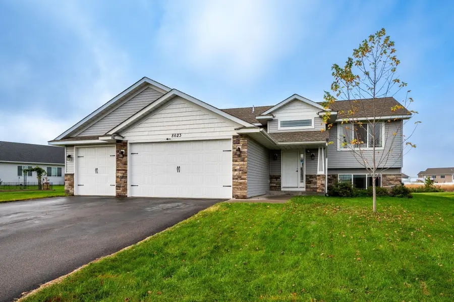 8623 Ebersole Avenue, Monticello, MN 55362 - #2