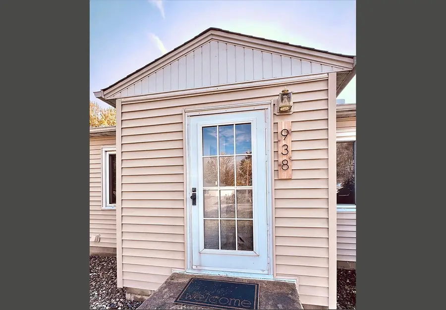 938 County Road C2 W, Roseville, MN 55113 - #2