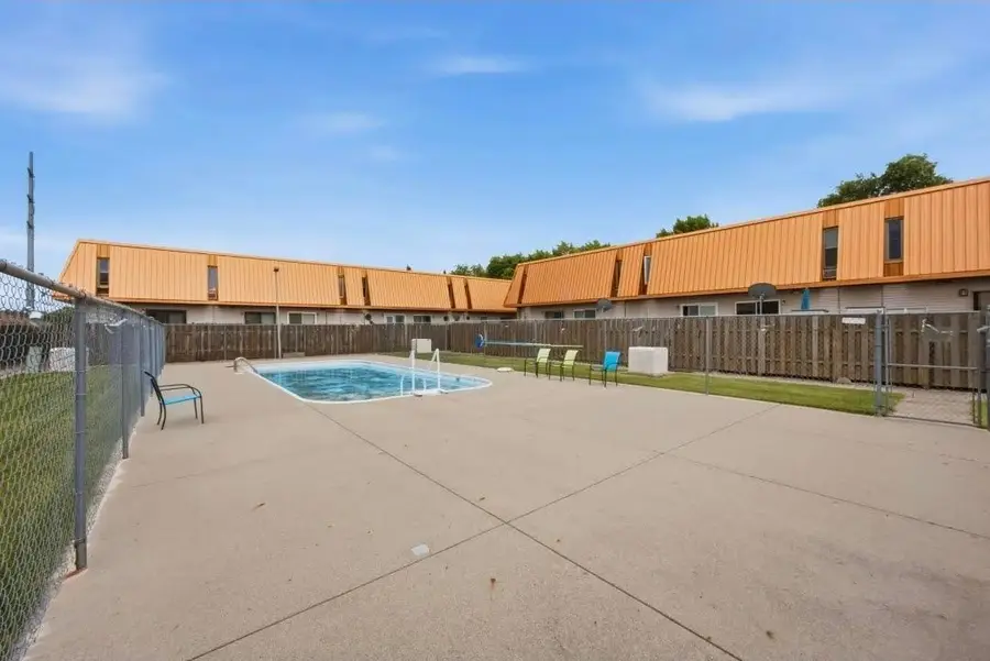 315 12 1/2 Avenue E, West Fargo, ND 58078 - #2