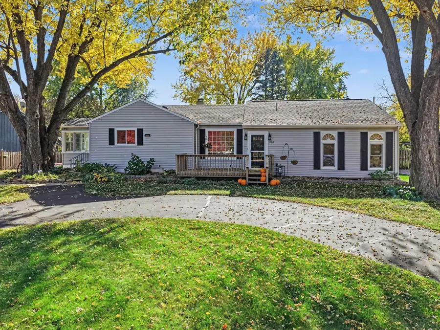 832 Wagon Wheel Trail, Mendota Heights, MN 55120 - #3