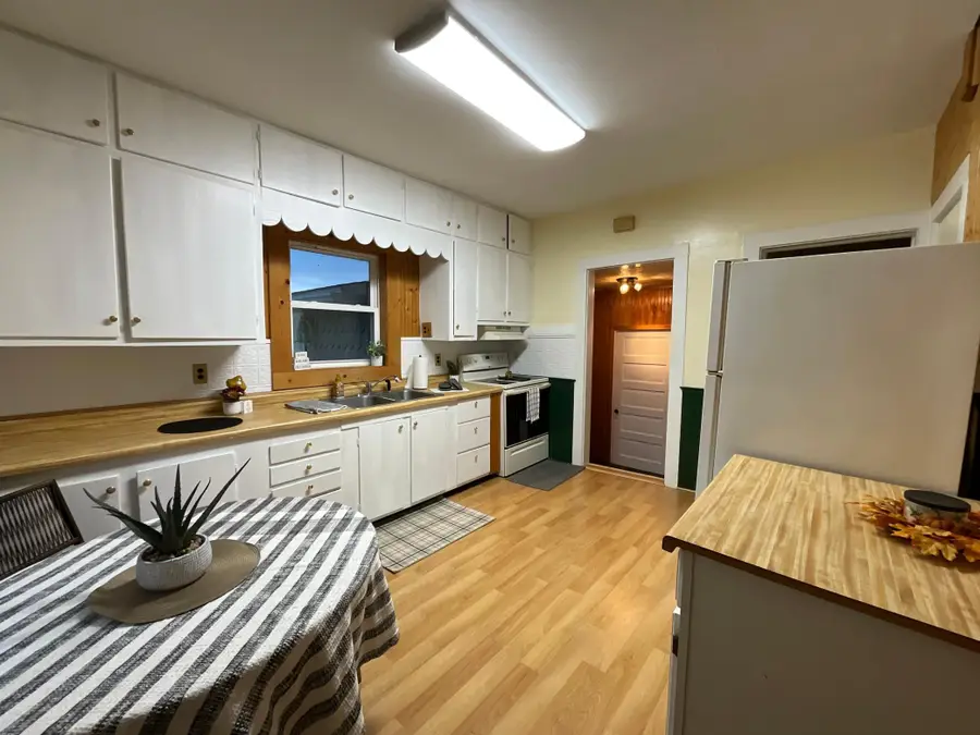 107 E Ash Street, Parkers Prairie, MN 56361 - #2