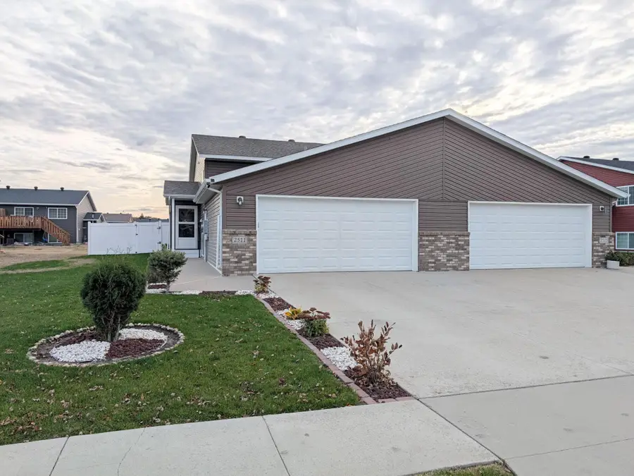 2511 7 Court W, West Fargo, ND 58078 - #2