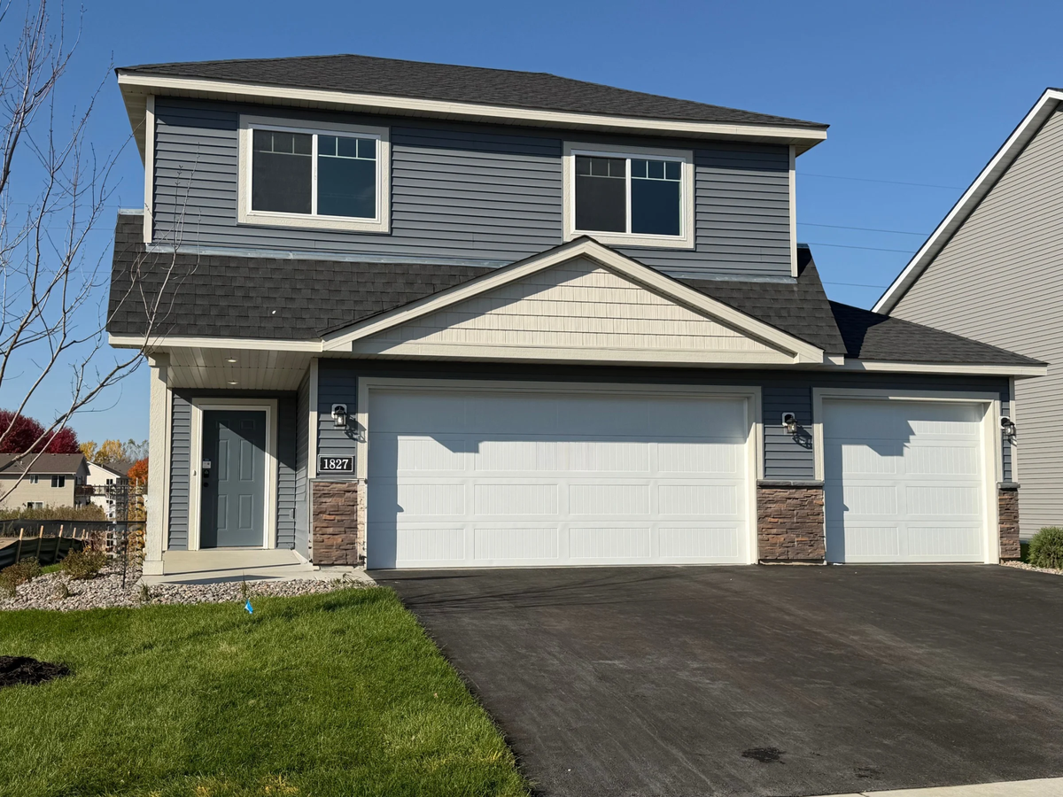 1827 Pierce Street S, Cambridge, MN 55008 - #1