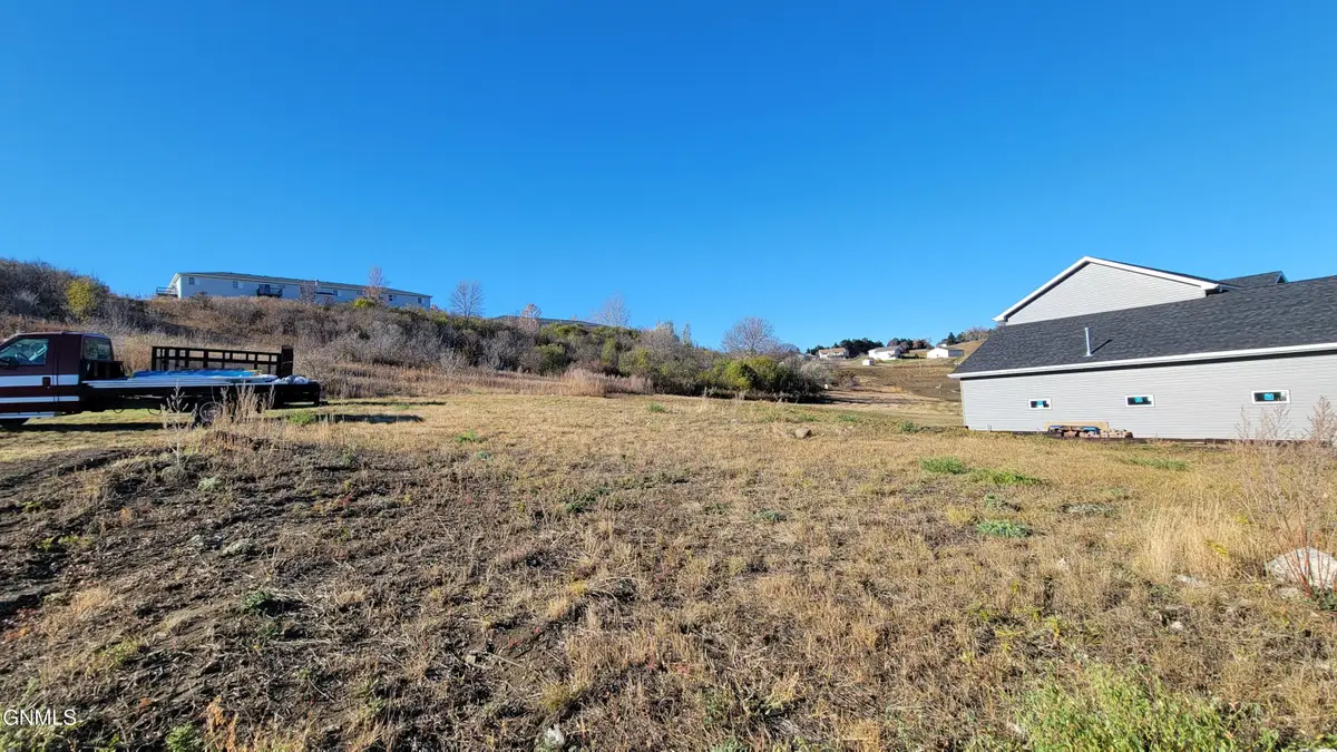 2909 Jude Lane Nw, Mandan, ND 58554 - #1
