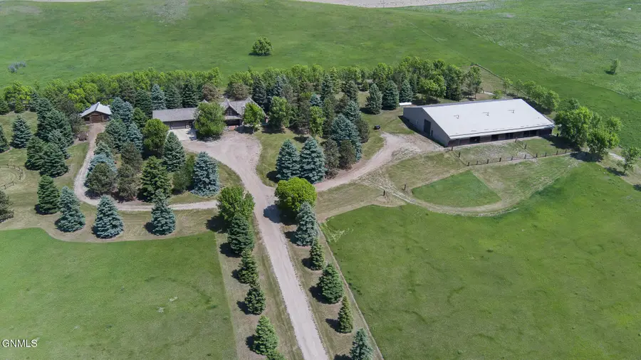 10000 76th Avenue Se, Bismarck, ND 58504 - #2