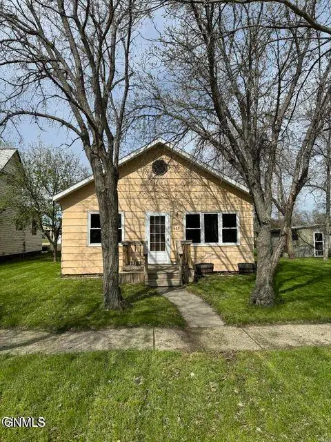 403 2nd Street Ne, Crosby, ND 58730