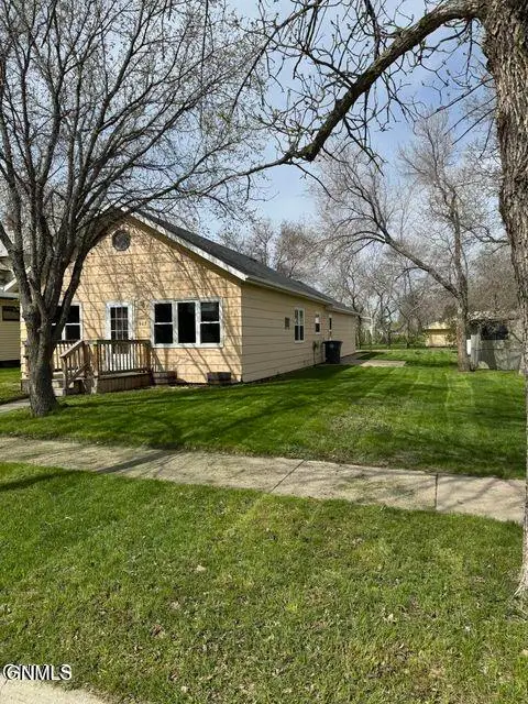 403 2nd Street Ne, Crosby, ND 58730 - #3