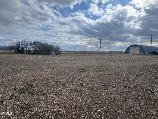 303 1st Street, Reeder, ND 58649