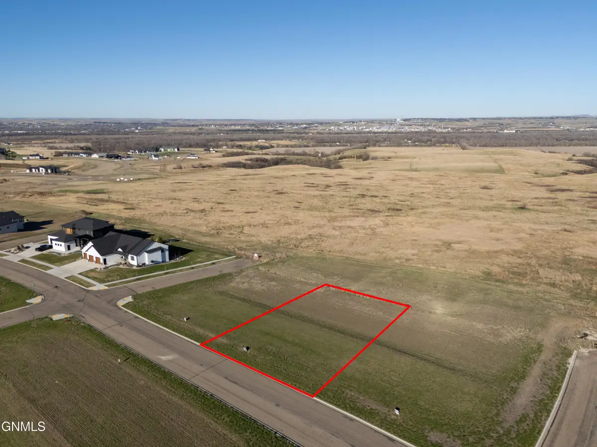 4512 Elk Rdg Drive, Bismarck, ND 58503 - #1