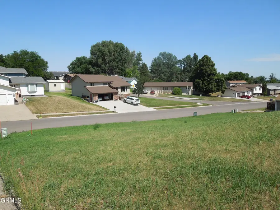 1901 Bruley Road Nw, Mandan, ND 58554 - #2