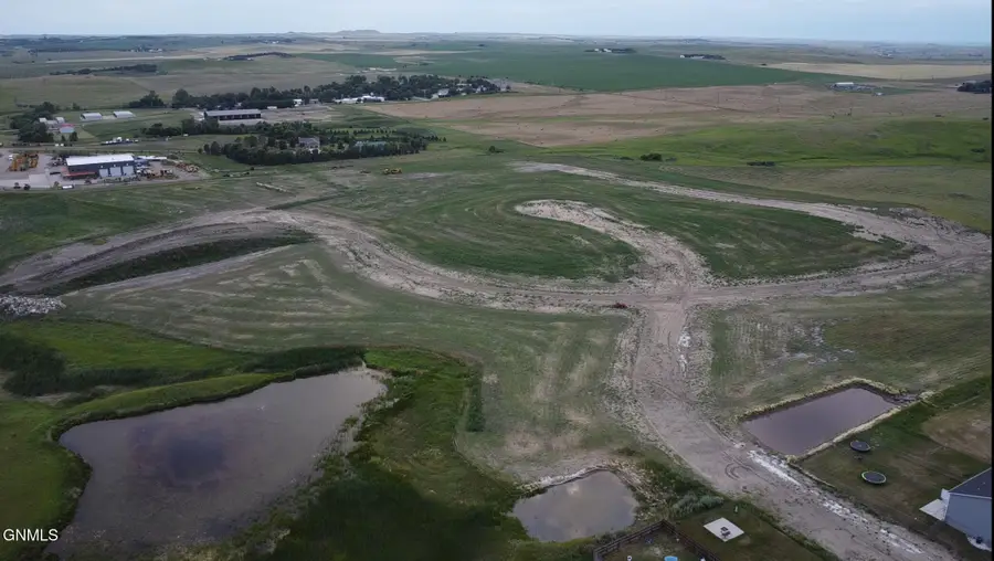 5010 Rimrock Avenue Nw, Mandan, ND 58554 - #3