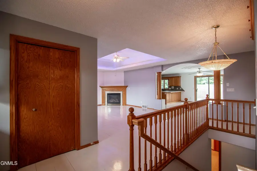 4432 Overland Road, Bismarck, ND 58503 - #3