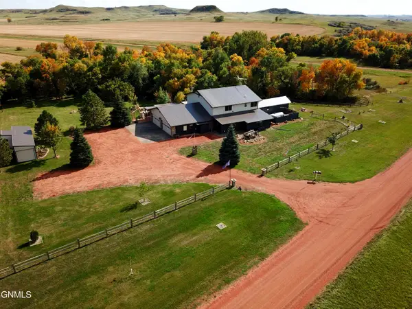 6044 41st St Street, Glen Ullin, ND 58631