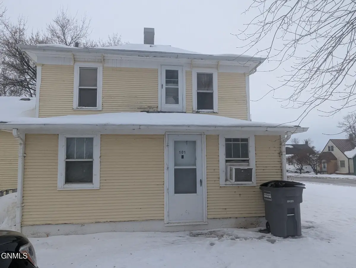 101 Mary Street N, Streeter, ND 58483 - #1