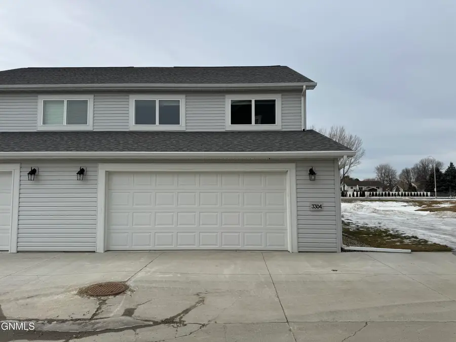 3304 Kenner Loop, Bismarck, ND 58504 - #2