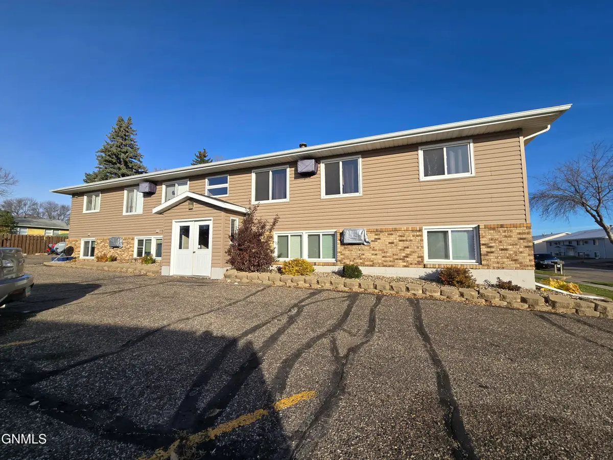 2406 N 8th Street, Bismarck, ND 58503 - #1