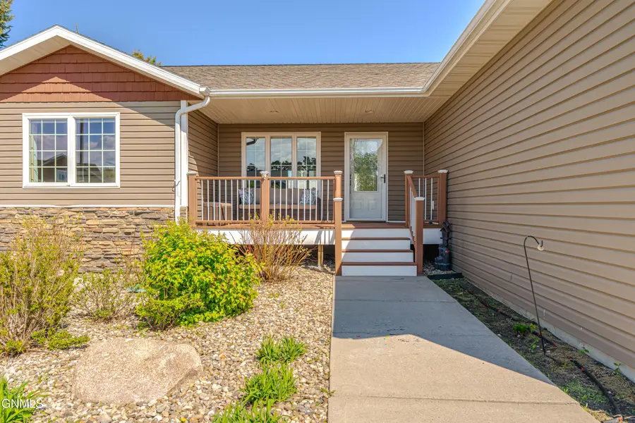 3741 High Meadows Circle, Bismarck, ND 58503 - #2