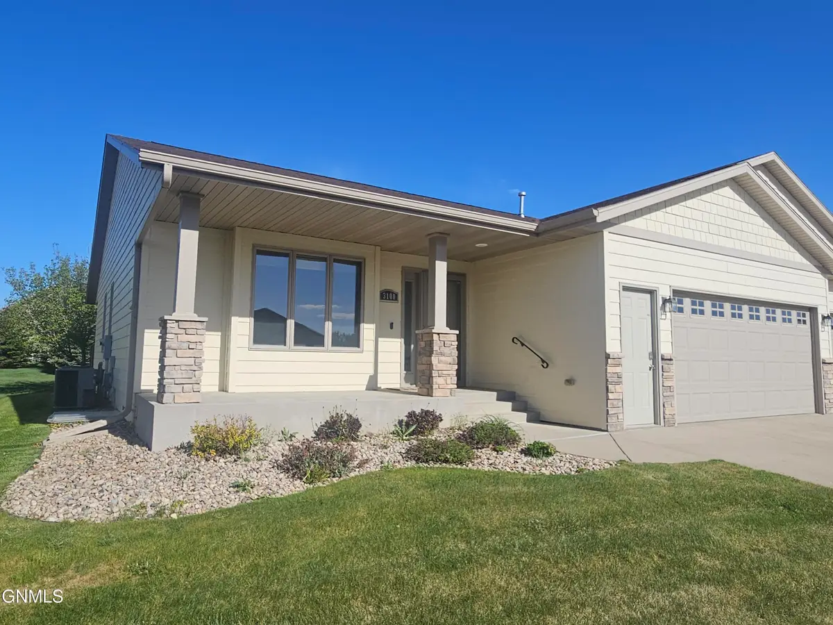 3100 Chisholm Trail, Bismarck, ND 58503 - #1