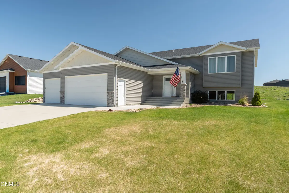 3819 Silver Boulevard, Bismarck, ND 58503 - #1