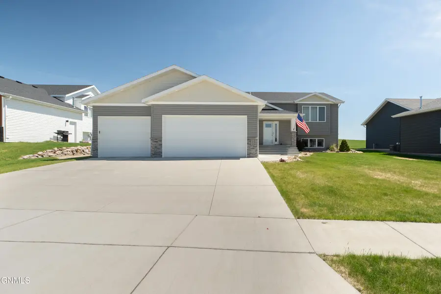 3819 Silver Boulevard, Bismarck, ND 58503 - #2