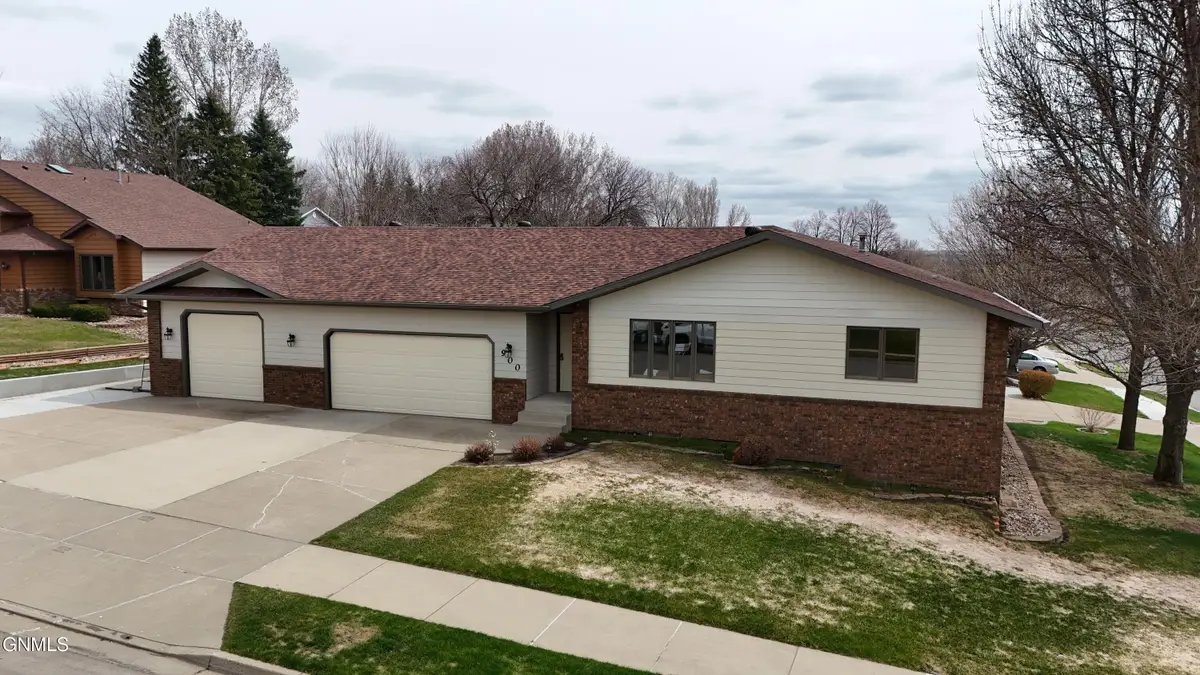 900 St Thomas Trail, Mandan, ND 58554 - #1