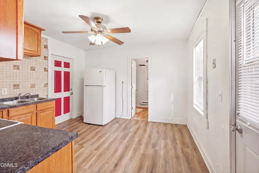 921 N 9th Street, Bismarck, ND 58501 - #3