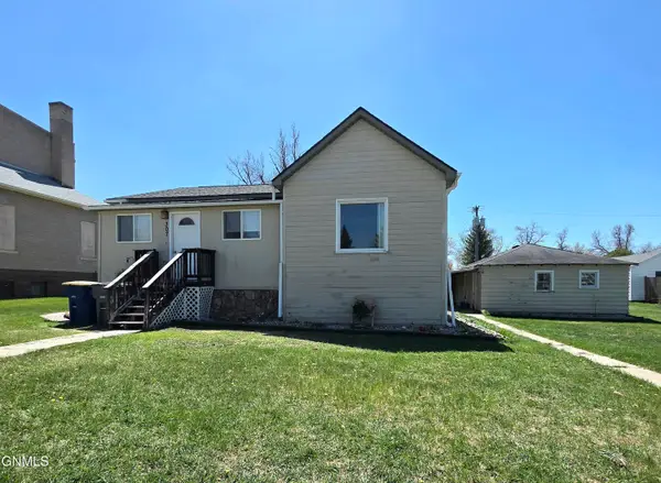 307 5th Avenue, Edgeley, ND 58433