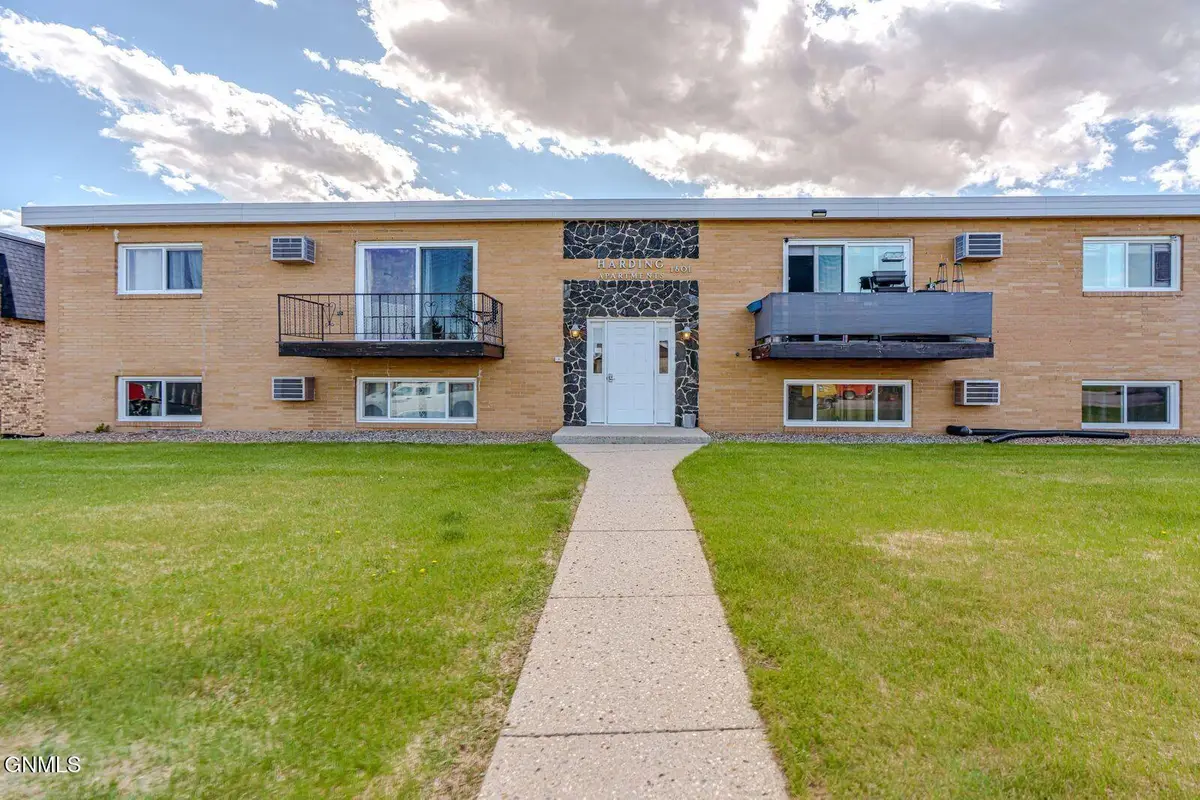 1601 9th Avenue Nw, Mandan, ND 58554 - #1