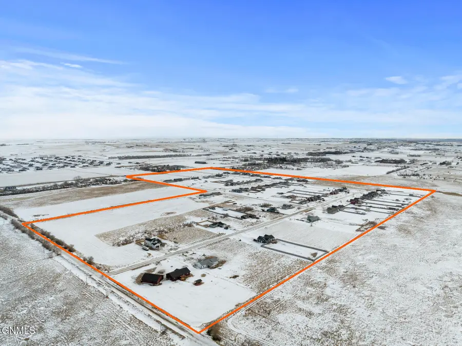5496 Nicholas Avenue, Williston, ND 58801 - #2
