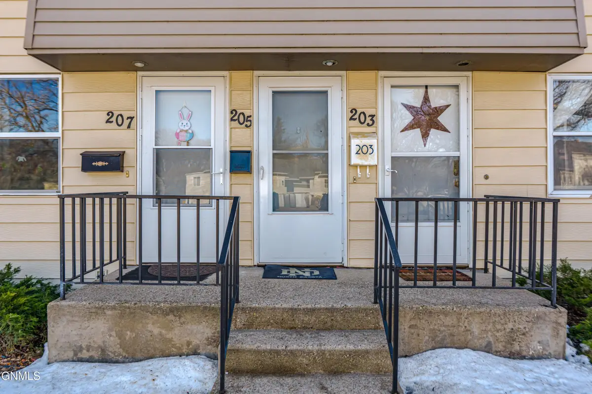 205 East Avenue C, Bismarck, ND 58501 - #1