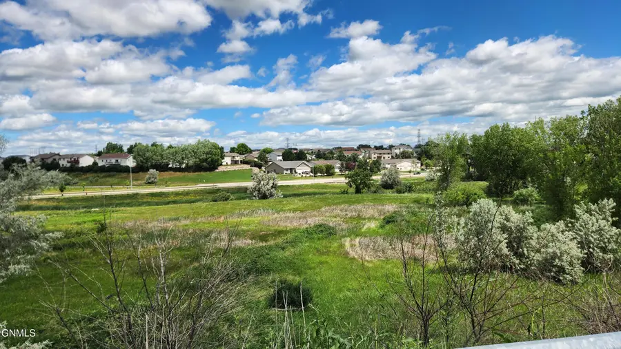 4005 19th Street Ne #510, Bismarck, ND 58503 - #3