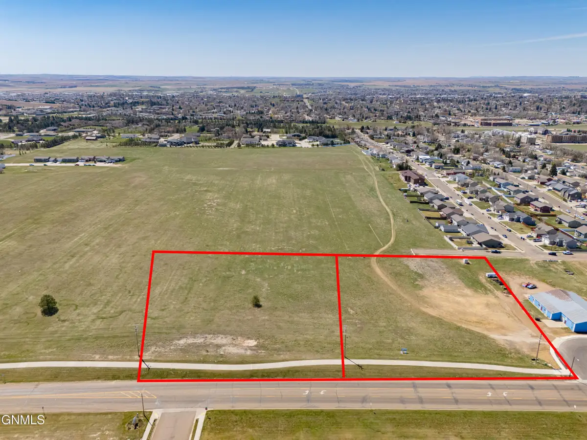 000 21st Street E, Dickinson, ND 58601 - #1