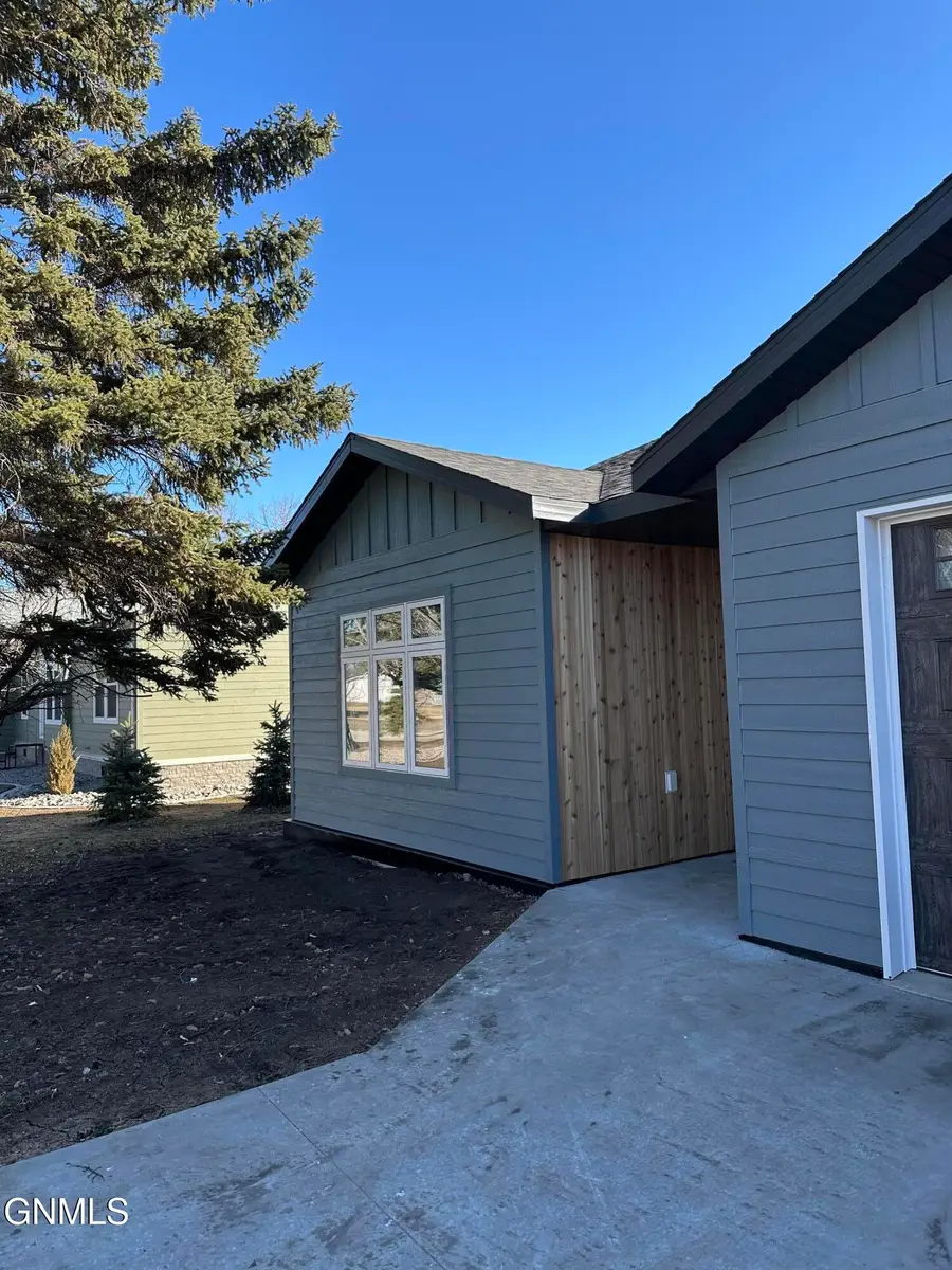 117 3rd Street, Riverdale, ND 58565 - #2