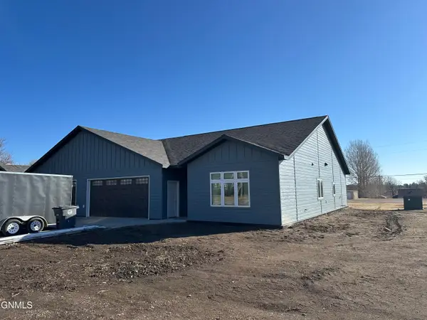 119 3rd Street, Riverdale, ND 58565