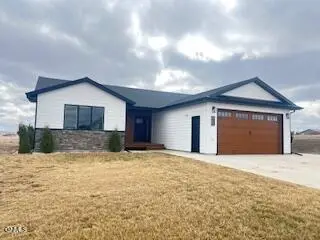 911 13th Avenue Sw, Watford City, ND 58854 - #1