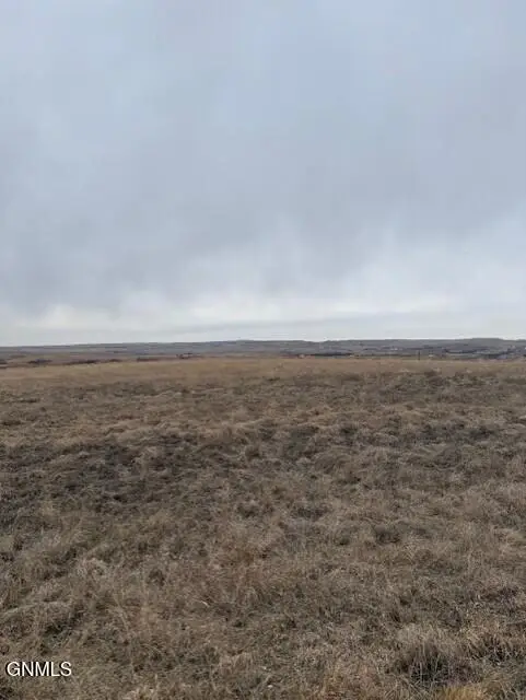 524 Labrador Drive, Mandan, ND 58554 - #2