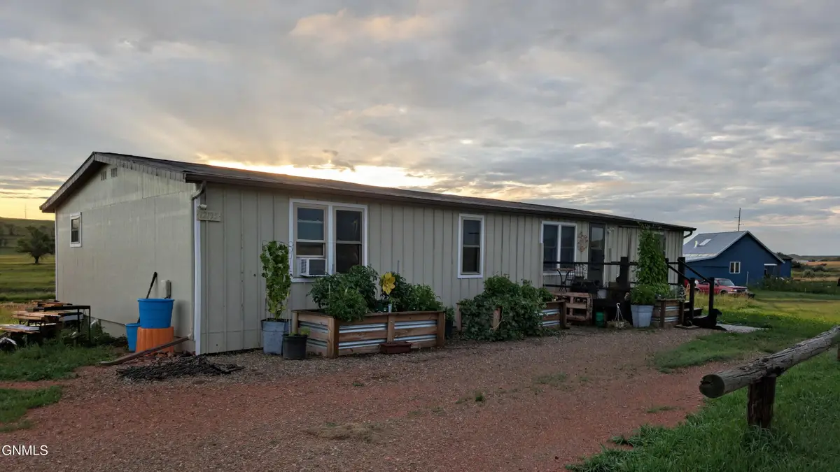 12195 23rd Street Nw, Watford City, ND 58854 - #1